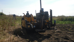 ГНБ прокол для водопровода, животноводческая ферма в районе Мордовии, подготовка к бурению пилотной скважины