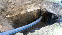 ГНБ прокол, Саранск, заводская территория, затягивание трубы в пилотную скважину